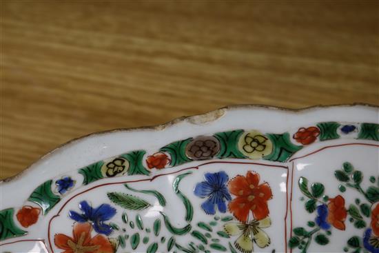 A Chinese famille verte charger, Kangxi period, diameter 39.5cm (a.f.)
